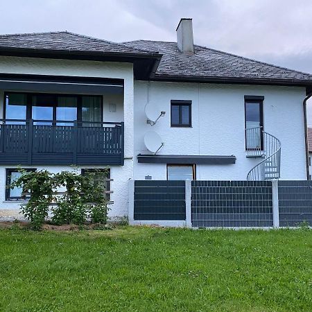 Wohnhaus City Sued Herzogsdorf Exteriér fotografie